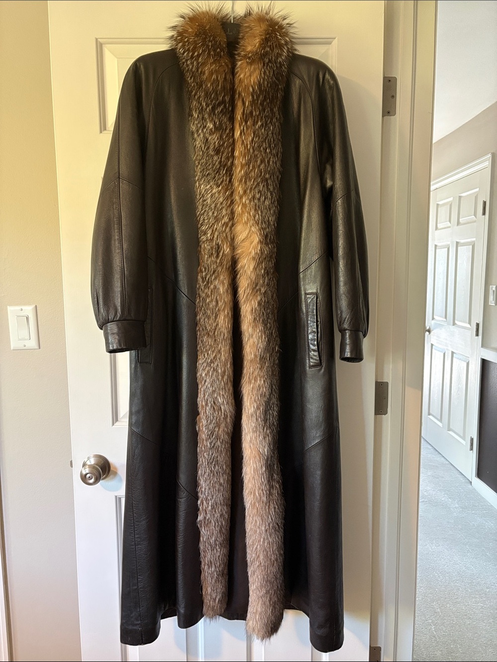 Vintage Dark Brown long leather genuine Fox trimmed fur coat size M